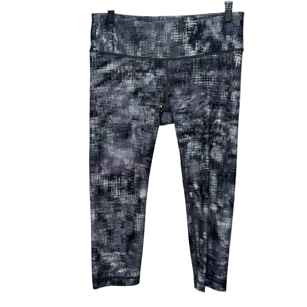 With Exclusively Equinox Leggings Medium Grey Abstract Grid Cropped Activewear